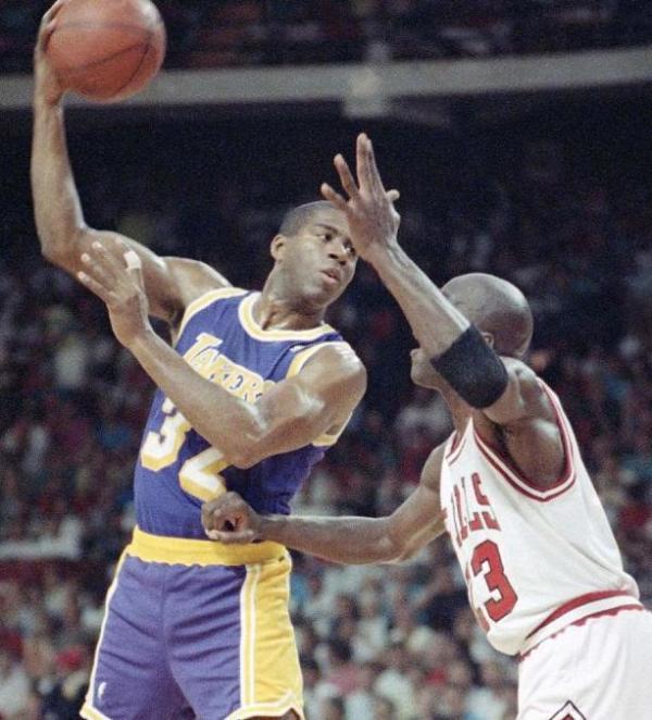 佛罗伦萨官方：小基恩的所有检测结果均为阴性，他已经出院.