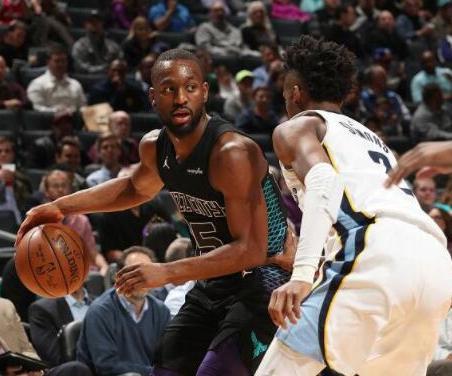 TA：孔帕尼相较图赫尔谦逊很多，不会对高层、球员评头论足