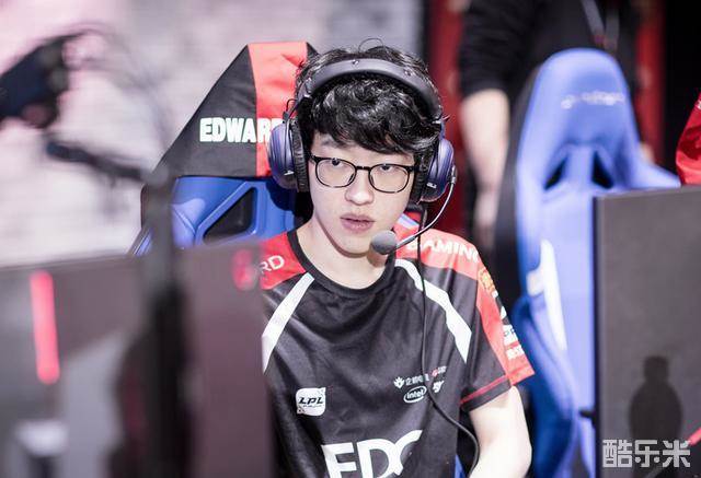 大都会对费 大都会对费