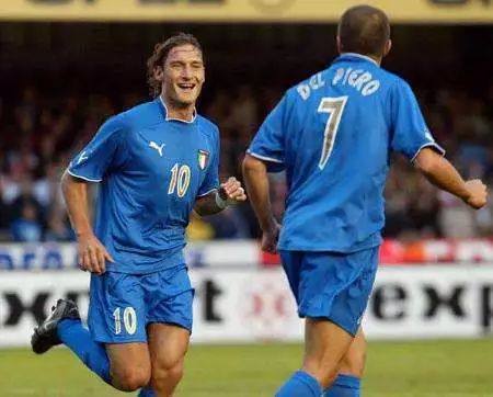 与师生成果 与师生成果